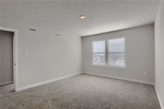 122 Scotland Ln, Harmony Boro, PA 16037