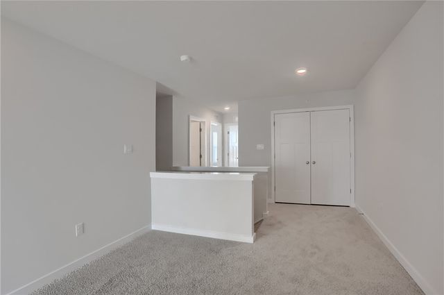 122 Scotland Ln, Harmony Boro, PA 16037