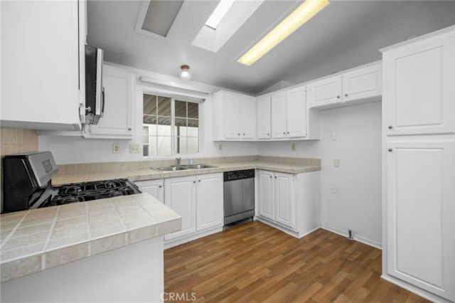 19127 Pioneer 76, Artesia, CA 90701