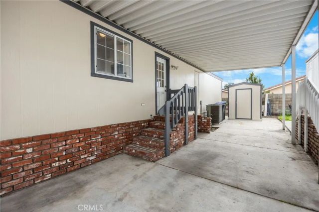 19127 Pioneer 76, Artesia, CA 90701