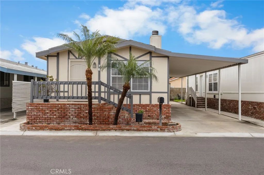 19127 Pioneer 76, Artesia, CA 90701