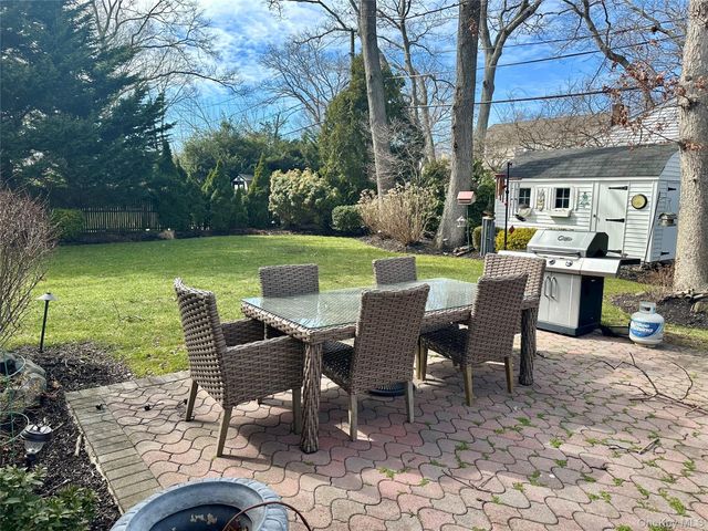 46 Wilmont Turn, Coram, NY 11727