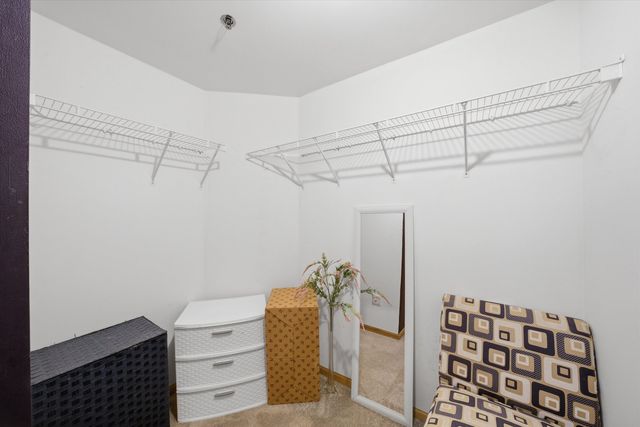 7841 W 157th Street 305, Orland Park, IL 60462