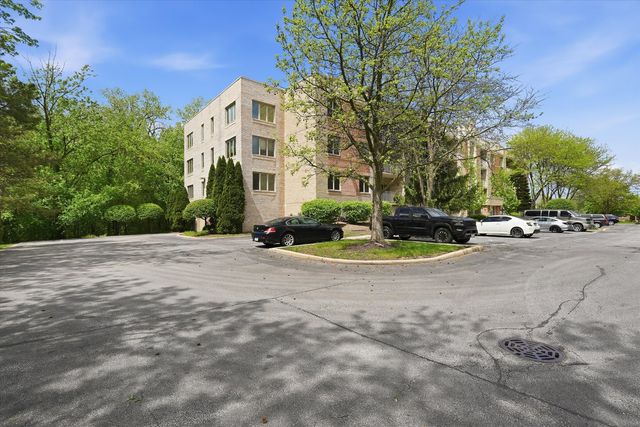 7841 W 157th Street 305, Orland Park, IL 60462