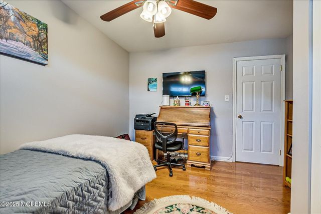 1 Linton Close, Freehold, NJ 07728