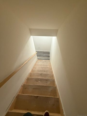 783 Naugatuck Avenue, Milford, CT 06461