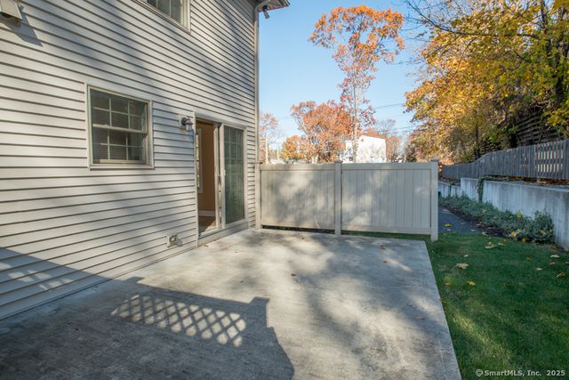 783 Naugatuck Avenue, Milford, CT 06461