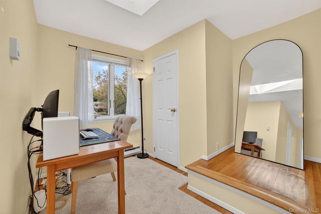 300 Chestnut Court, Yorktown Heights, NY 10598