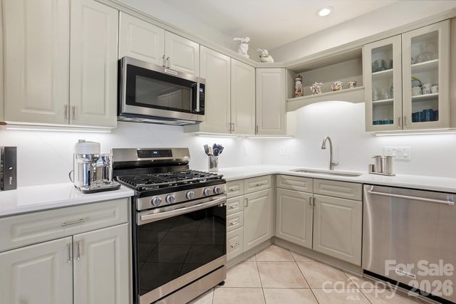 9423 Bonnie Briar Circle, Charlotte, NC 28277