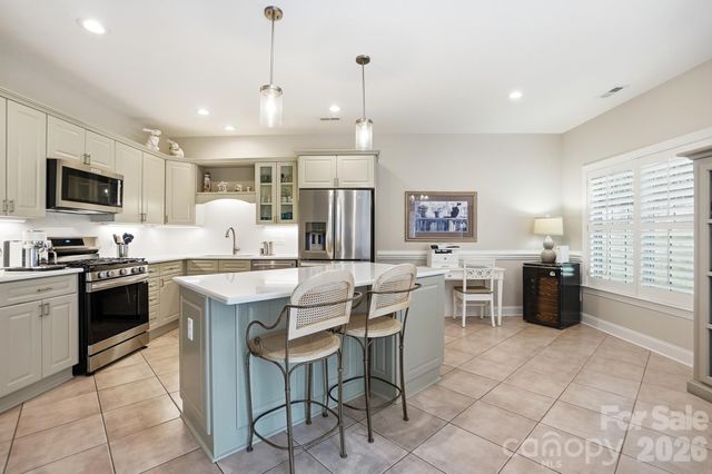 9423 Bonnie Briar Circle, Charlotte, NC 28277