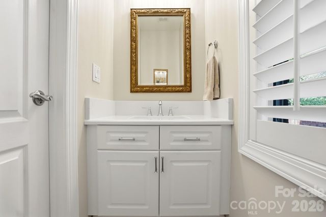 9423 Bonnie Briar Circle, Charlotte, NC 28277