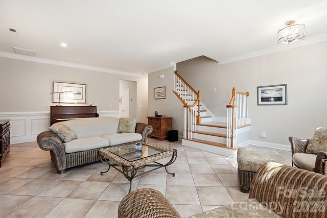 9423 Bonnie Briar Circle, Charlotte, NC 28277