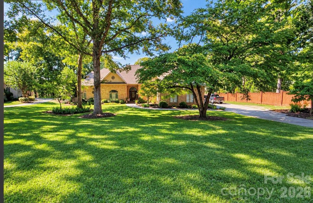 4124 Old Course Drive, Charlotte, NC 28277