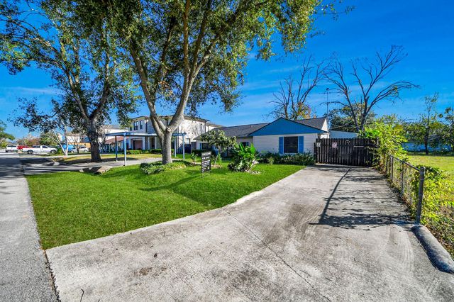 1404 Aldrich Street, Houston, TX 77055