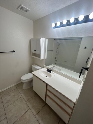 7229 Aldea DR B, Austin, TX 78745