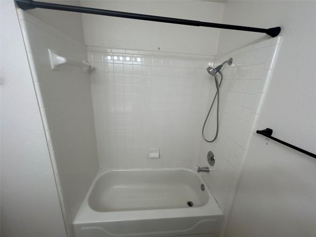 7229 Aldea DR B, Austin, TX 78745