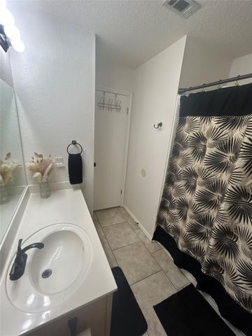 7229 Aldea DR B, Austin, TX 78745