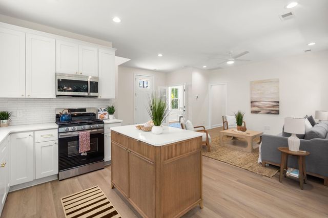 828 5th Avenue, Charleston, SC 29407