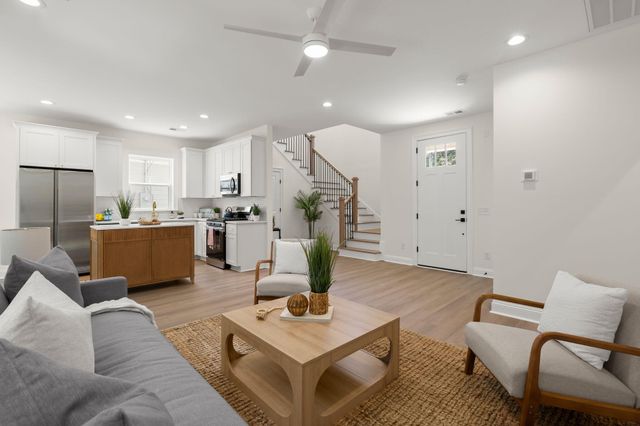 828 5th Avenue, Charleston, SC 29407