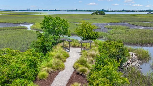 828 5th Avenue, Charleston, SC 29407