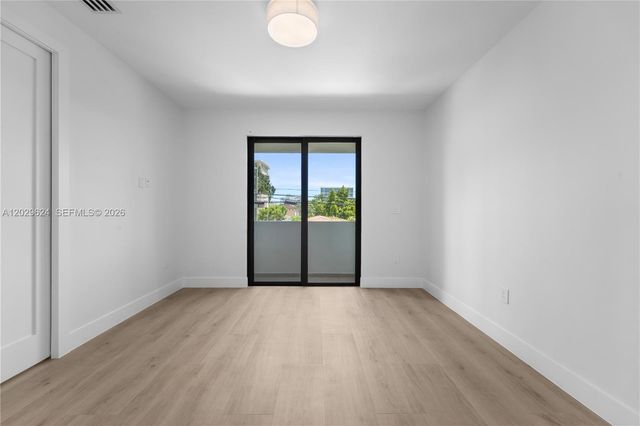 2735 SW 23rd Ter, Miami, FL 33145