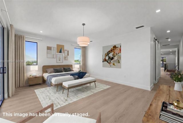 2735 SW 23rd Ter, Miami, FL 33145