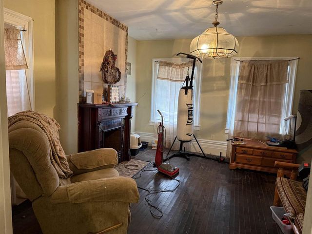 109 W Holmes Street, Janesville, WI 53545