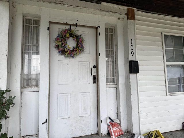 109 W Holmes Street, Janesville, WI 53545