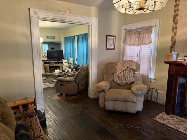 109 W Holmes Street, Janesville, WI 53545
