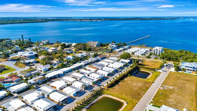 2107 PALMA SOLA BOULEVARD 84, Bradenton, FL 34209