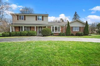 45011 BYRNE Drive, Novi, MI 48167
