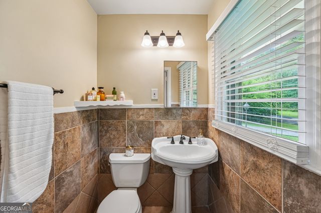 2120 Meadowbrook Lane SE, Marietta, GA 30067