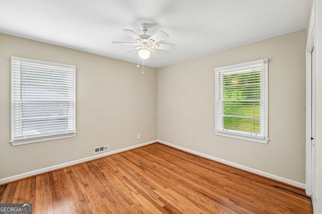 2120 Meadowbrook Lane SE, Marietta, GA 30067