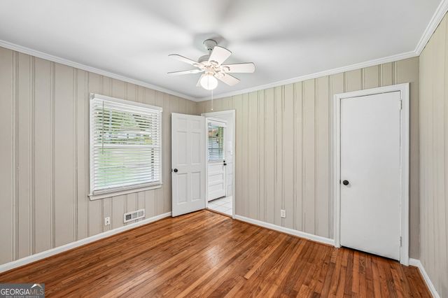 2120 Meadowbrook Lane SE, Marietta, GA 30067