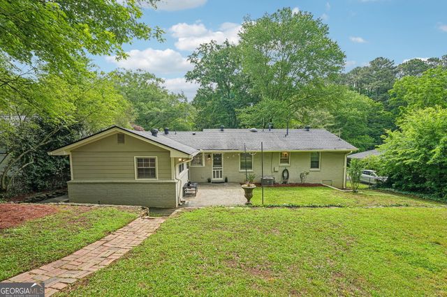 2120 Meadowbrook Lane SE, Marietta, GA 30067