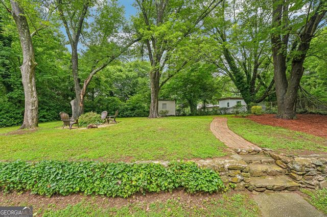 2120 Meadowbrook Lane SE, Marietta, GA 30067