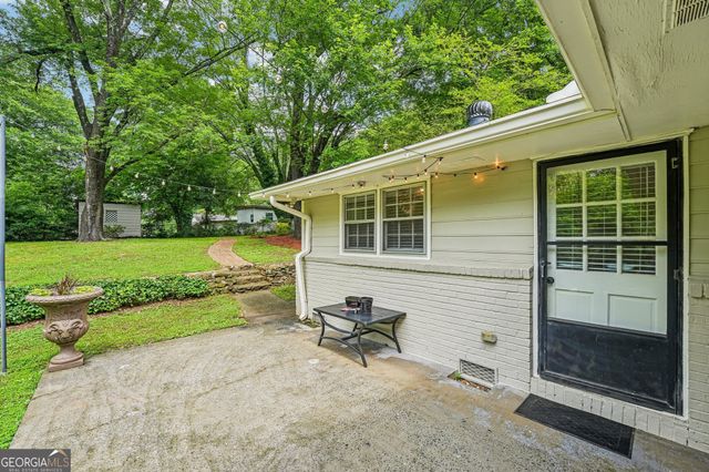 2120 Meadowbrook Lane SE, Marietta, GA 30067