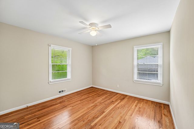 2120 Meadowbrook Lane SE, Marietta, GA 30067