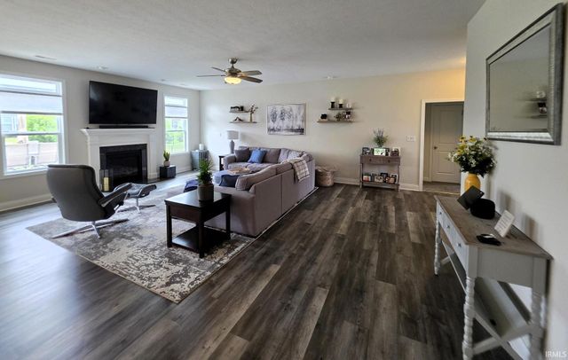 379 Haddington Lane, Lafayette, IN 47905