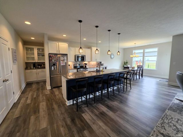 379 Haddington Lane, Lafayette, IN 47905