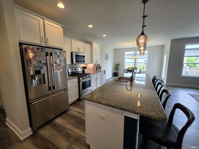 379 Haddington Lane, Lafayette, IN 47905