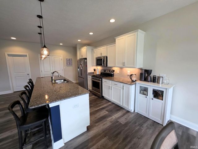 379 Haddington Lane, Lafayette, IN 47905
