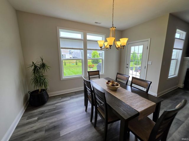 379 Haddington Lane, Lafayette, IN 47905