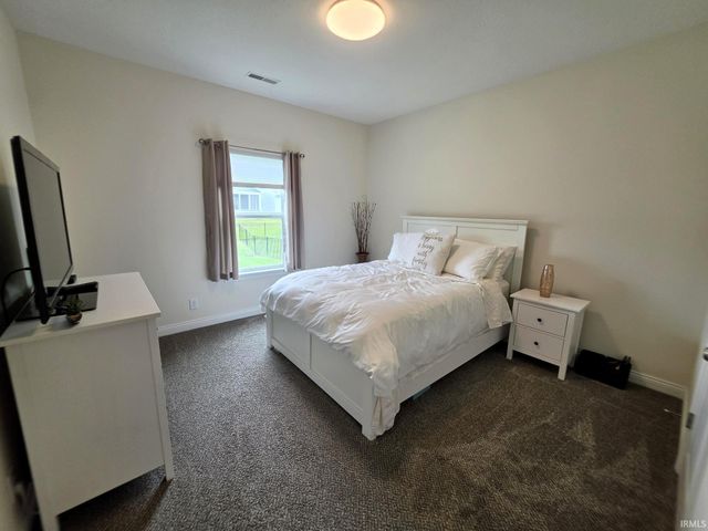 379 Haddington Lane, Lafayette, IN 47905