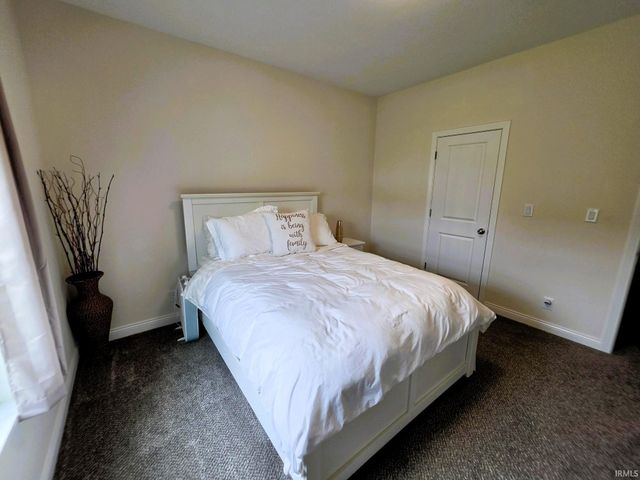 379 Haddington Lane, Lafayette, IN 47905