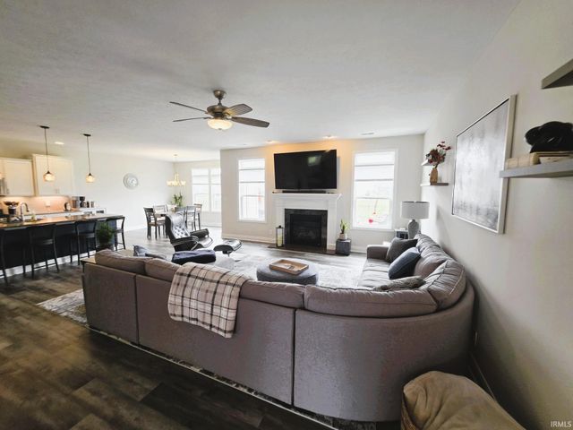 379 Haddington Lane, Lafayette, IN 47905