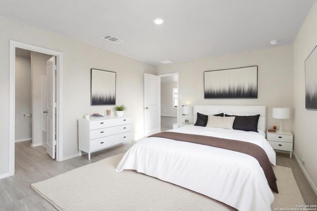 8027 Chanting Bend, San Antonio, TX 78223