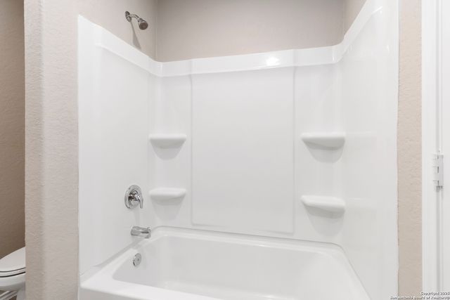 8027 Chanting Bend, San Antonio, TX 78223