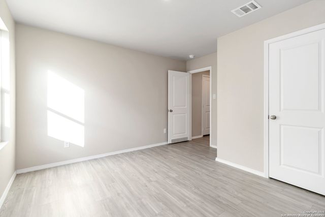 8027 Chanting Bend, San Antonio, TX 78223