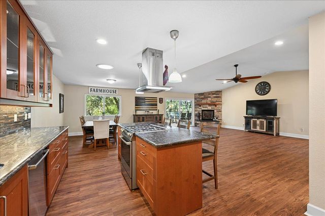19179 Swallow Way, Penn Valley, CA 95946